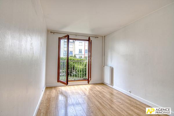 Versailles Ermitage Appartement 2 pièces 51 m² avec cave et parking 360 000 € **  - Référence  28310