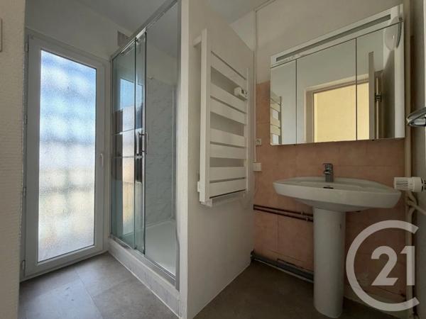 Appartement à vendre  3 pièces - 70,55 m 2   CHATEAUDUN  - 28