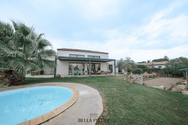 Saint-Aunès (34130) Villa 5 pièces de 218m² sur une parcelle de 900m²