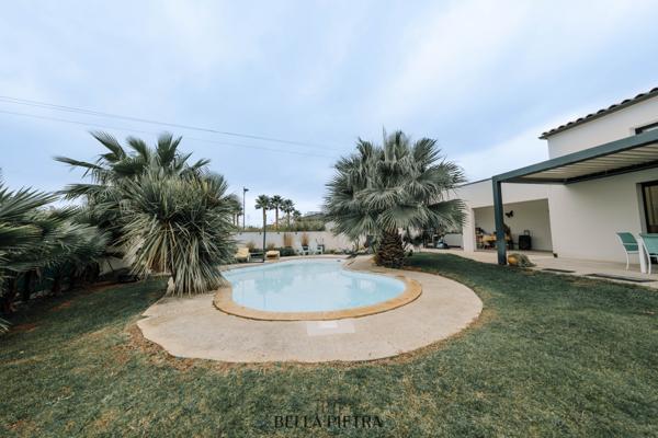 Saint-Aunès (34130) Villa 5 pièces de 218m² sur une parcelle de 900m²