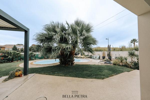 Saint-Aunès (34130) Villa 5 pièces de 218m² sur une parcelle de 900m²