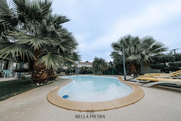 Saint-Aunès (34130) Villa 5 pièces de 218m² sur une parcelle de 900m²