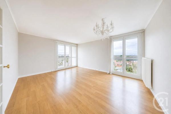 Appartement F4 à vendre  4 pièces - 76,40 m 2   EVRY  - 91