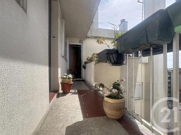 Appartement F2 à vendre  2 pièces - 59,80 m 2   PARIS  - 75020