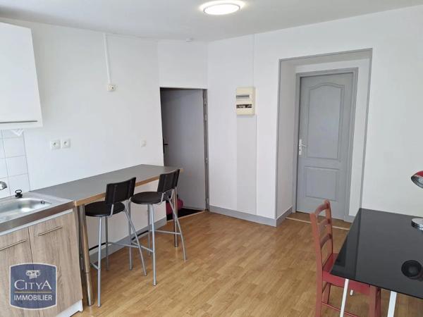 Appartement à louer 2 pièces 27m² Blois (41000)