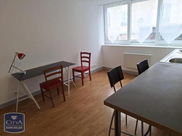 Appartement à louer 2 pièces 27m² Blois (41000)