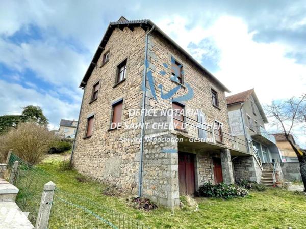 BELLE DEMEURE EN PIERRE - BEAU POTENTIEL Saint-Chély-d’Apcher