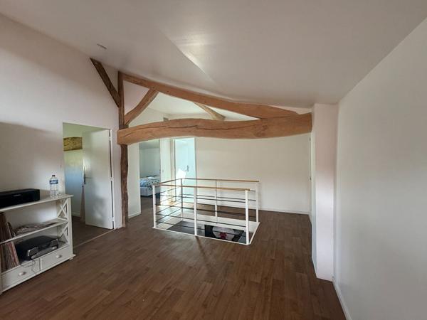 Attignat fermette rénovée 7 pièces 178 m2