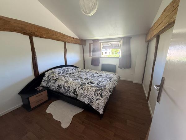 Attignat fermette rénovée 7 pièces 178 m2
