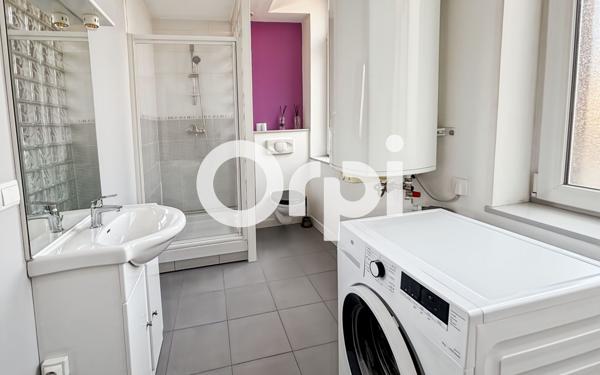 Appartement à louer    3 pièces • 83,55 m2 Coudekerque-Branche