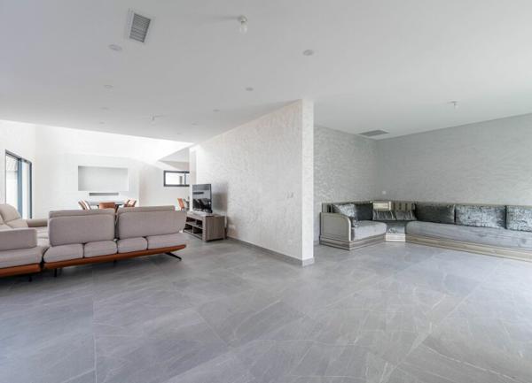 Maison à vendre    5 pièces •  Vergèze