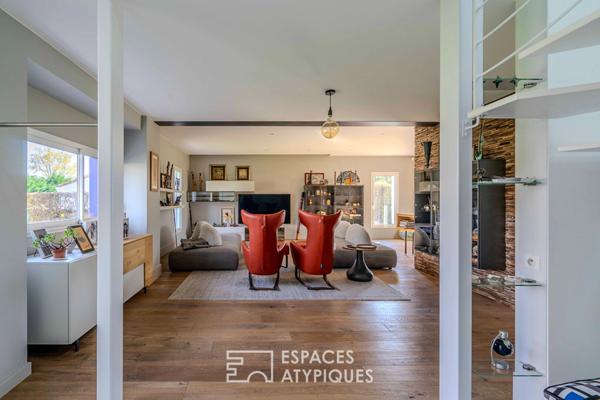 Villa contemporaine d’envergure et sa somptueuse piscine intérieure