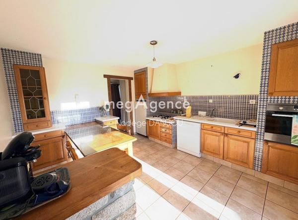 Maison à Vire Normandie, 14500 - 7 pièces 125m²