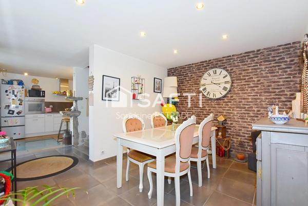 Maison de ville rénovée avec terrasse – Montbrison centre