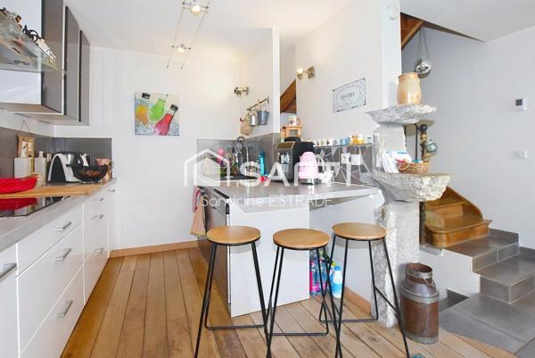 Maison de ville rénovée avec terrasse – Montbrison centre