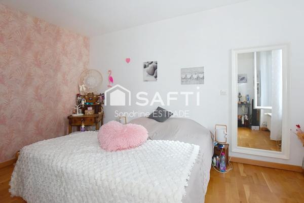 Maison de ville rénovée avec terrasse – Montbrison centre