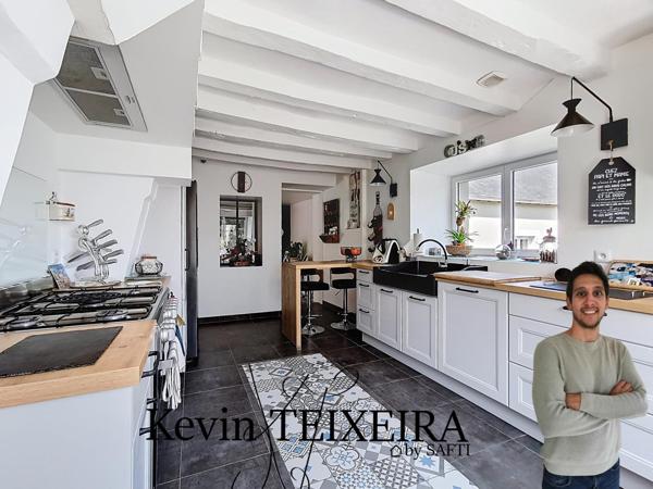 Maison avec piscine en campagne proche de La Flèche