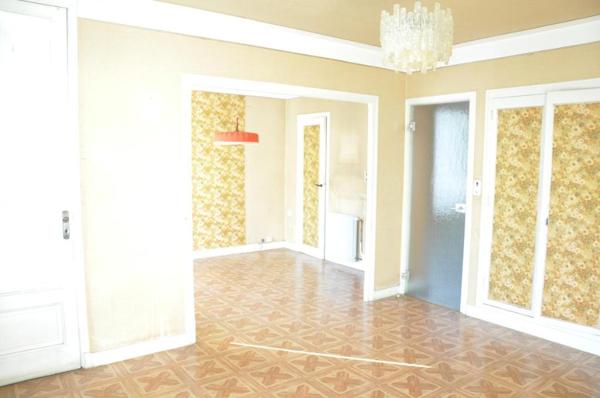 TARBES APPARTEMENT T3  de  52  m2 avec un balcon, CELLIER ET GARAGE