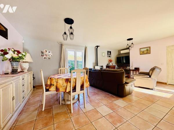 Maison T4  de 102 m² avec piscine et garage à Gonfaron 