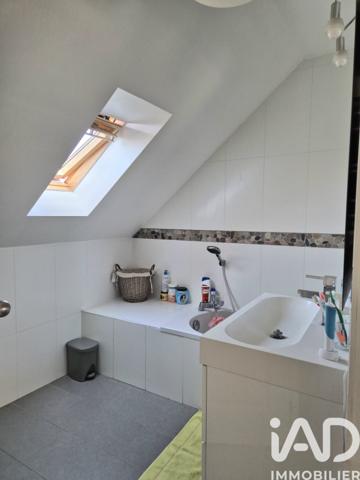 Maison à vendre 6 pièces 148 m² Saint-Pierre-du-Perray