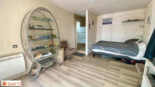 Maison familiale avec atelier indépendant