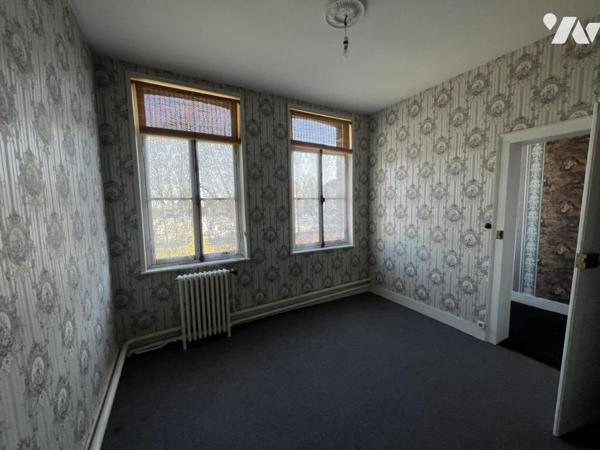 PROCHE A23 MAISON BOURGEOISE INDIVIDUELLE