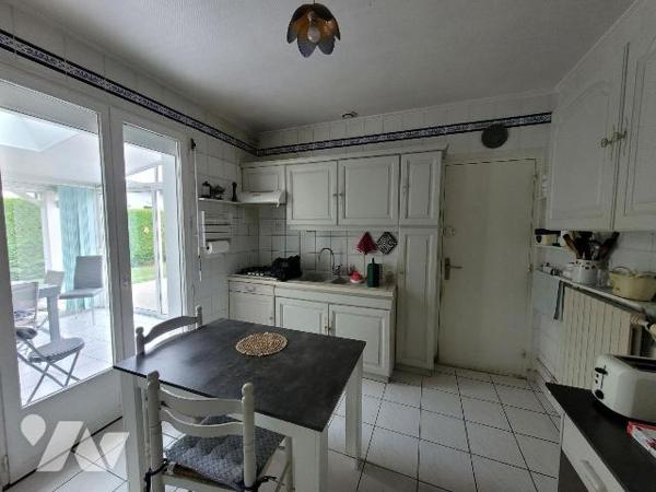 Maison à vendre à Pleurtuit (35730) en Ille-et-Vilaine (35)

Cette maison d'une surface de 93...
