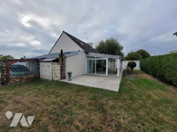 Maison à vendre à Pleurtuit (35730) en Ille-et-Vilaine (35)

Cette maison d'une surface de 93...