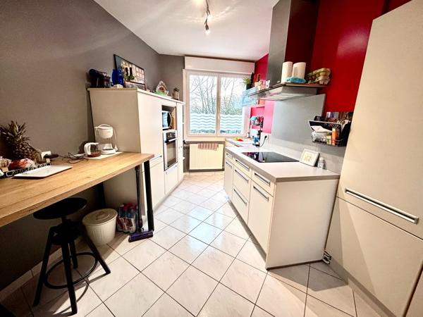 Appartement
                                                                                                                                                                                                                                                                                                                        4 pièce(s)                                                                                                                                                                                                          3 chambre(s)                                                                                                                                                                                                          95  m²