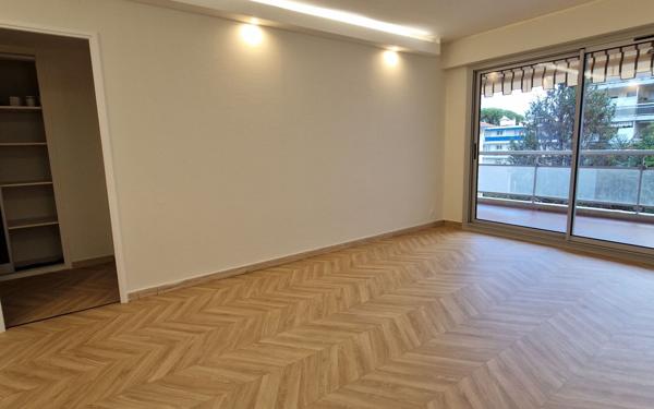 Appartement à louer    3 pièces • 89 m2 Cannes