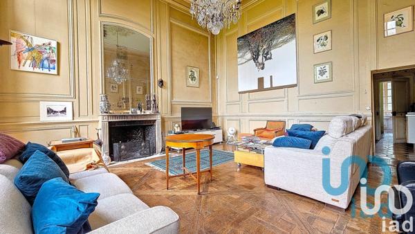 Château 16 pièces de 540 m² à Saron-sur-Aube (51260)