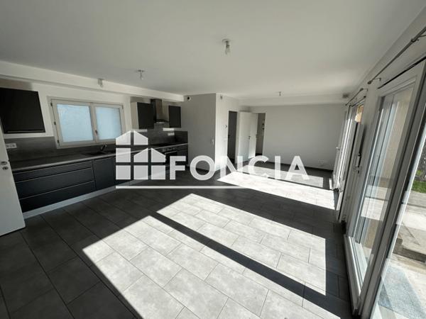 Location Maison 5 pièces 97.45 m² - 25 BIS ALLEE DES ACCACIAS Saint Egreve 38120