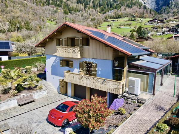 Sallanches – Chalet 7 pièces, 5 chambres, 277 m² au total, 184 m² habitables, caves, garage, appartement indépendant, terrain de 804 m²