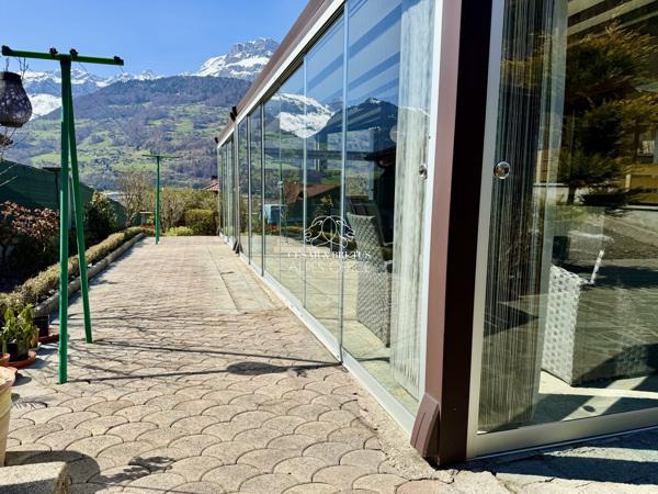 Sallanches – Chalet 7 pièces, 5 chambres, 277 m² au total, 184 m² habitables, caves, garage, appartement indépendant, terrain de 804 m²