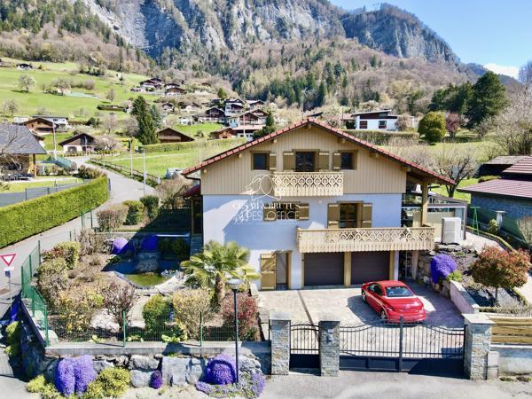 Sallanches – Chalet 7 pièces, 5 chambres, 277 m² au total, 184 m² habitables, caves, garage, appartement indépendant, terrain de 804 m²
