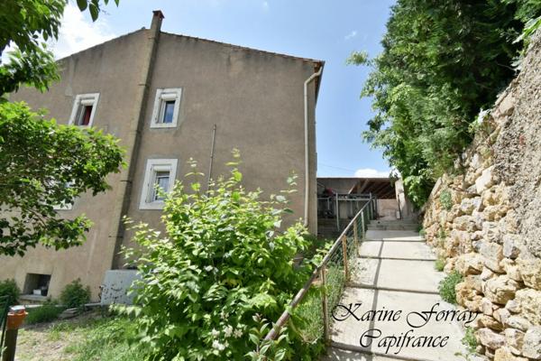Maison vigneronne avec terrain 775m2 à vendre 12 pièces PUISSERGUIER (34)