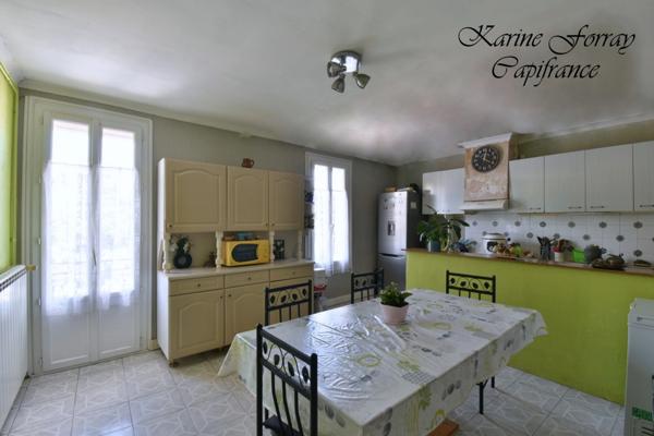 Maison vigneronne avec terrain 775m2 à vendre 12 pièces PUISSERGUIER (34)