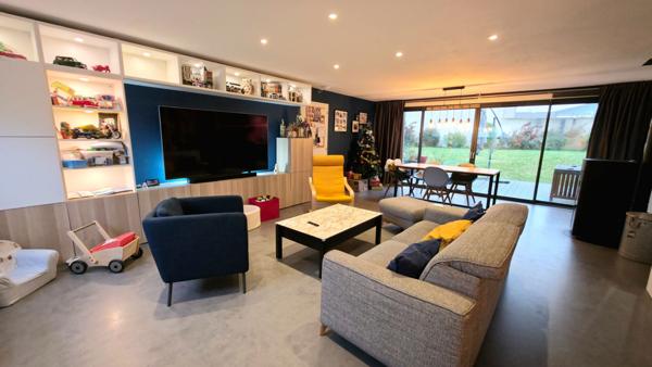 Belle maison moderne et contemporaine de 2020 à Montoir De Bretagne Vie de plain-pied 3 chambres environ 109m² avec garage et jardin