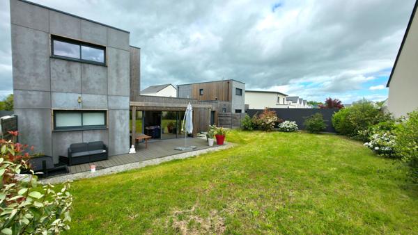 Belle maison moderne et contemporaine de 2020 à Montoir De Bretagne Vie de plain-pied 3 chambres environ 109m² avec garage et jardin