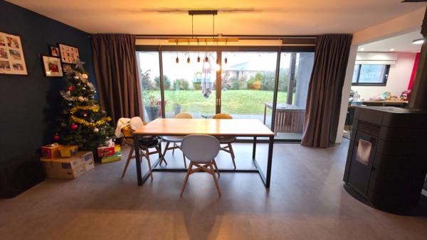 Belle maison moderne et contemporaine de 2020 à Montoir De Bretagne Vie de plain-pied 3 chambres environ 109m² avec garage et jardin