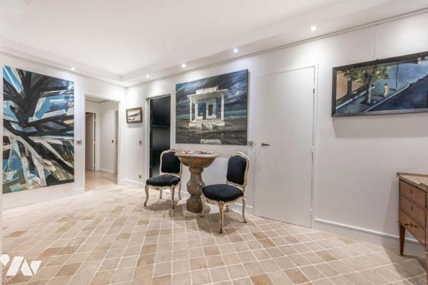 VICTOR HUGO/SAUSSAYE APPARTEMENT FAMILIALE/BALCONS/BOXE VOITURE