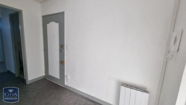 Appartement à louer 2 pièces 54.19m² Saint-Quentin (02100)
