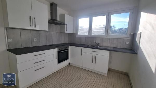 Appartement à louer 2 pièces 54.19m² Saint-Quentin (02100)