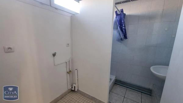 Appartement à louer 2 pièces 54.19m² Saint-Quentin (02100)