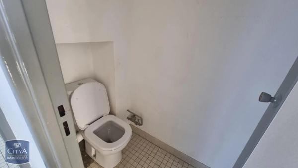 Appartement à louer 2 pièces 54.19m² Saint-Quentin (02100)