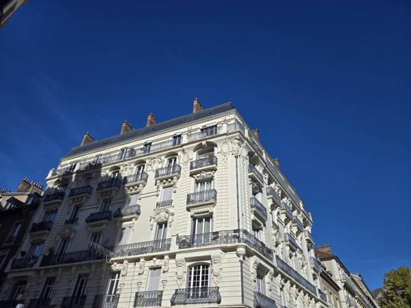 Appartement 2 pièces 47 m² à vendre à Grenoble 38000