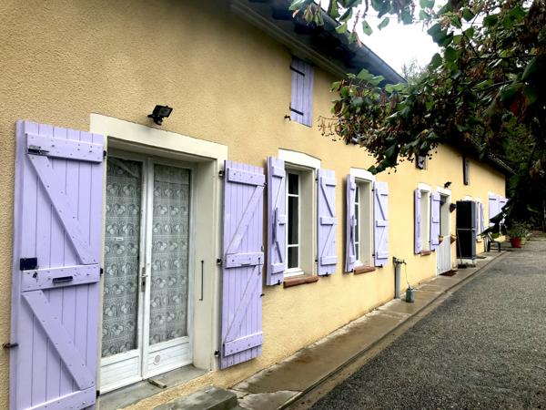 Ferme T8 de 160m² avec garage, dépendances sur un terrain de 1500m²