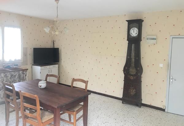 Ferme T8 de 160m² avec garage, dépendances sur un terrain de 1500m²
