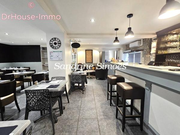 Commerce à vendre 3 pièces de 165 m²