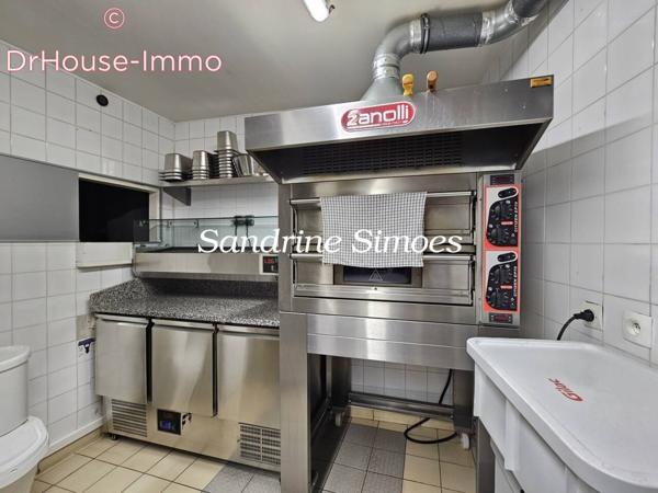 Commerce à vendre 3 pièces de 165 m²